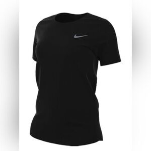 NWT Nike Black Legen Short Sleeve T-Shirt Size Small